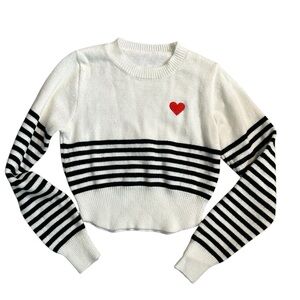A392 Striped black and white cropped Sweater with Heart Patch sz XS